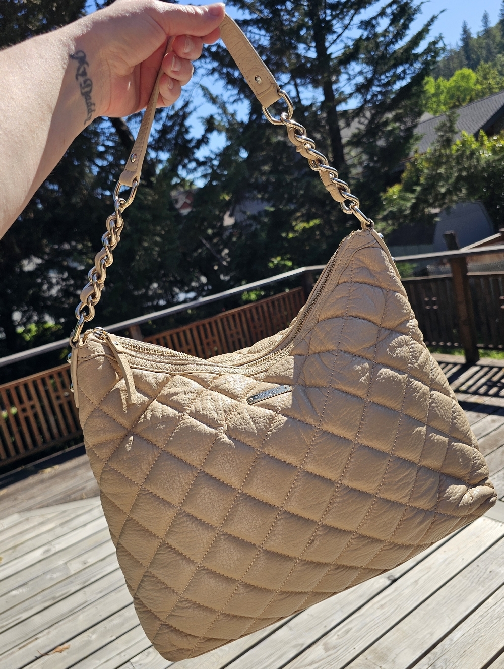 Kate Spade Gold Coast Medium Serena Quilted Shoulder Bag - MSRP $375 - Picture 4 of 15